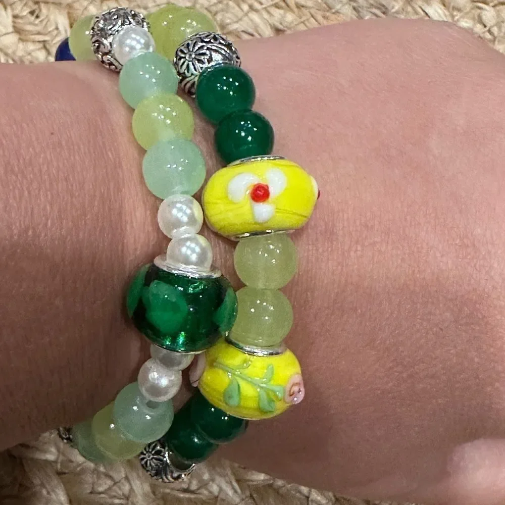 Handmade glass beaded stretch bracelet floral Murano glass beads